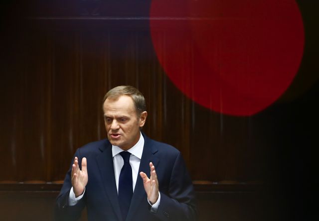 Τουσκ: Ρωσικά στρατεύματα δρουν στην ανατολική Ουκρανία