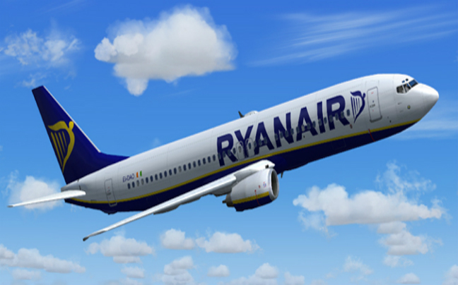 Η Ryanair μειώνει τον στόλο της