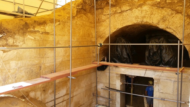 Χοντρός… τζόγος για τον ένοικο του τάφου στην Αμφίπολη