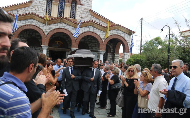 Το τελευταίο χειροκρότημα στον Αντώνη Βαρδή