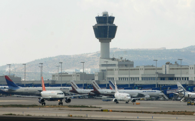 «Απογειώθηκε» η κίνηση στα ελληνικά αεροδρόμια