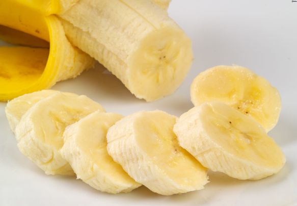 Απολεπίστε σώμα και πρόσωπο με μπανάνα