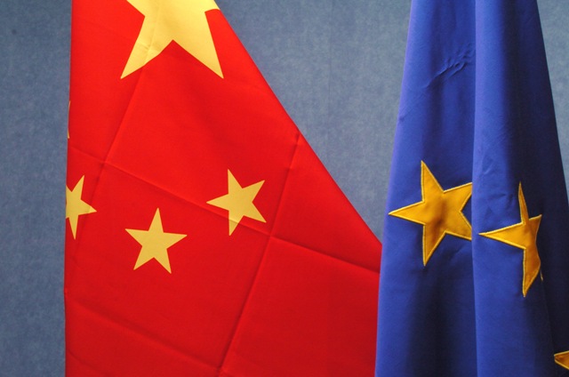 «Η Κίνα θέλει να αγοράσει την Ευρώπη»