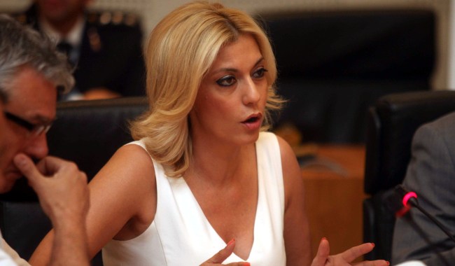 «Να πάτε να πείτε στον Χαρδούβελη…»