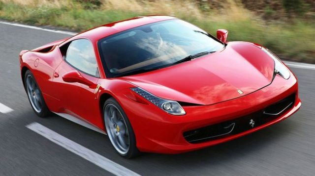 Επετειακό μοντέλο ετοιμάζει η Ferrari
