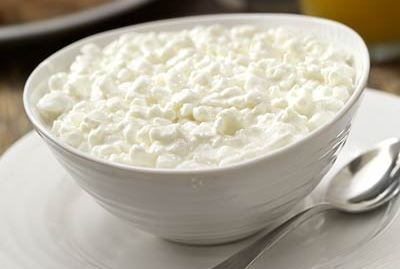 Cottage cheese κατά των κηλίδων