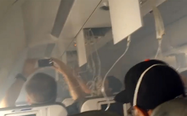Συγκλονιστικό βίντεο από αναγκαστική προσγείωση