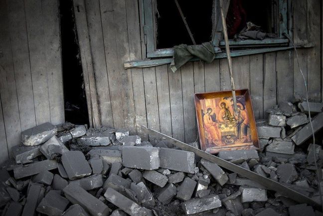 Συγκρούσεις με τουλάχιστον 7 νεκρούς ξέσπασαν στην ανατολική Ουκρανία
