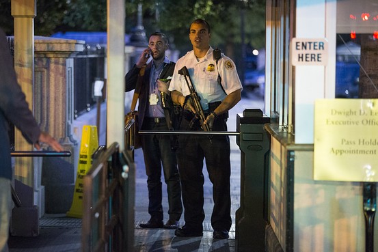 Συνελήφθη άτομο που απείλησε ότι τοποθέτησε βόμβα κοντά στον Λευκό Οίκο