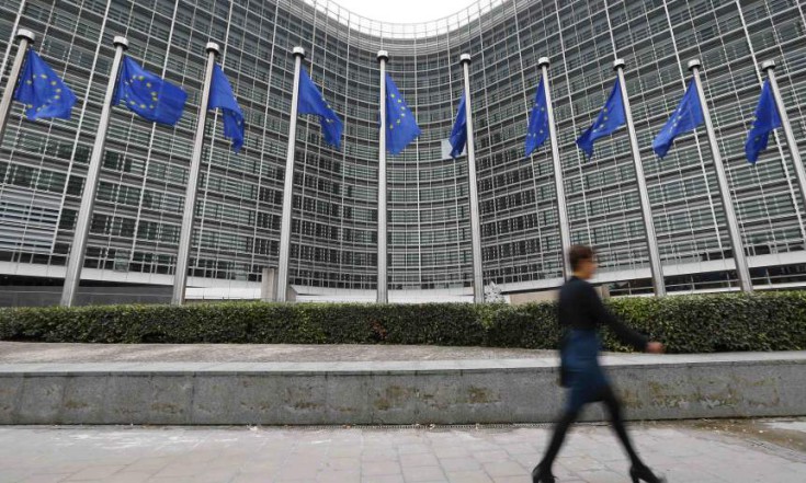 Η Ευρωπαϊκή Επιτροπή προτείνει την αναβολή κανόνων φορολόγησης λόγω της κρίσης του κορονοϊού