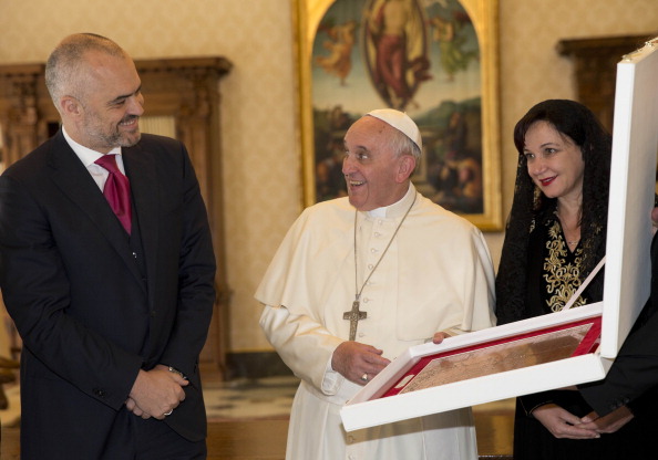 Στην Αλβανία ο πάπας Φραγκίσκος