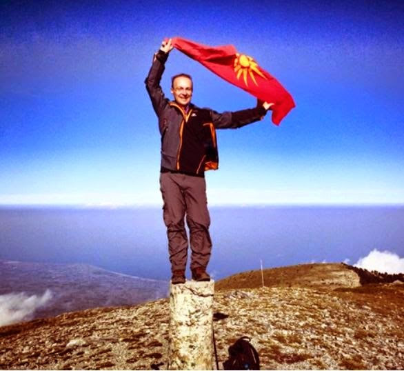 «Τον ευχαριστούμε που ήρθε ως εδώ για να φωτογραφηθεί με ένα ελληνικό σύμβολο»