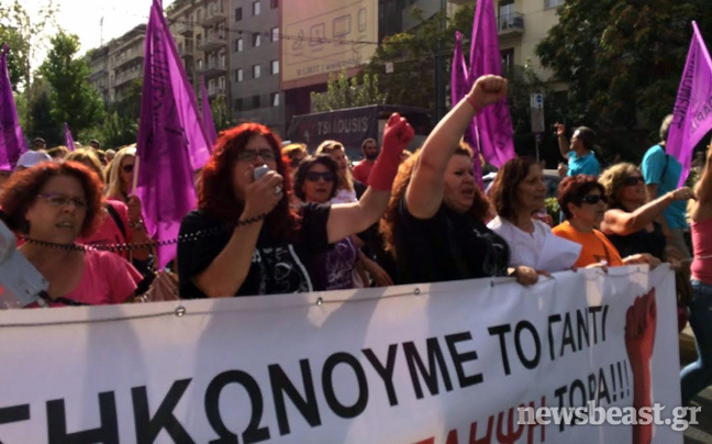 Πορεία ΑΔΕΔΥ &#8211; καθαριστριών προς το ΥΠΟΙΚ