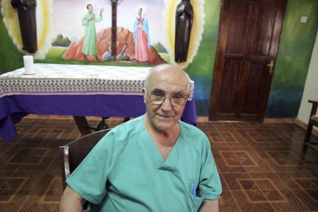 Πέθανε ισπανός ιερέας και γιατρός που είχε προσβληθεί από τον Έμπολα