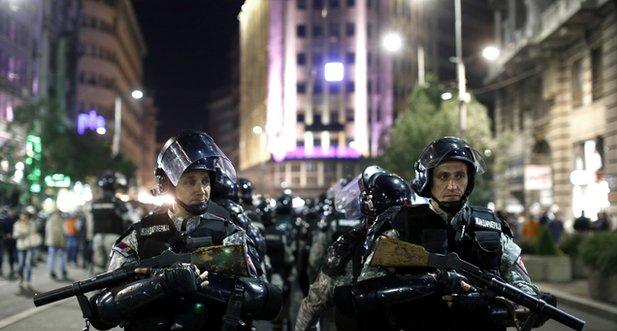 Σε αστυνομικό κλοιό το Βελιγράδι εξαιτίας της παρέλασης ομοφυλόφιλων