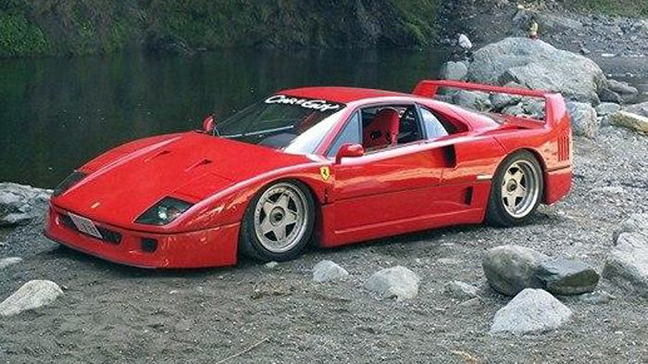 Μια Ferrari F40 πάει για… ελεύθερο camping
