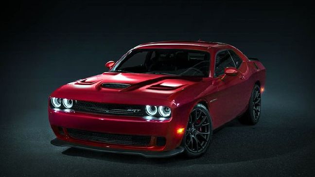 Έδωσε πάνω από 600.000 ευρώ για το πρώτο Dodge Challenger SRT Hellcat