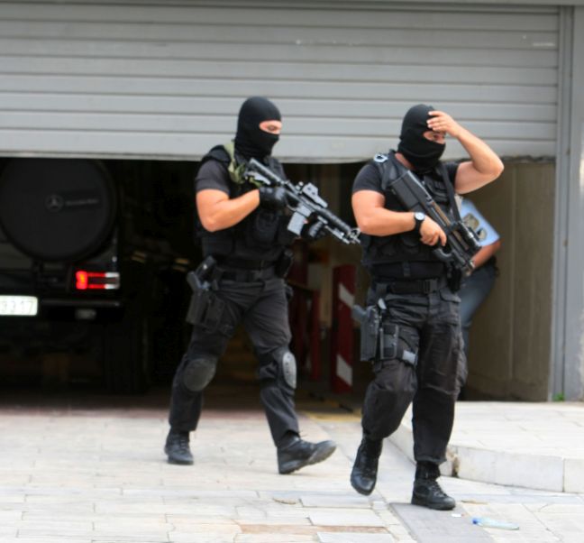 Δεκάδες όπλα έχει βρει η Κρατική Ασφάλεια της Πάτρας σε Αττική, Ηλεία και Πάτρα