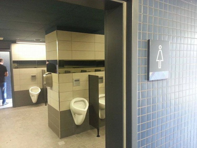Μία δουλειά είχαν να κάνουν…