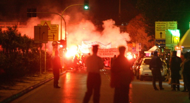 Ολοκληρώθηκε η διαδήλωση των οπαδών του Ολυμπιακού