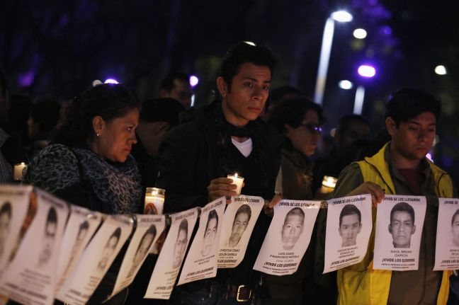 Η άγνοια εξοργίζει τους γονείς των 43 φοιτητών στο Μεξικό