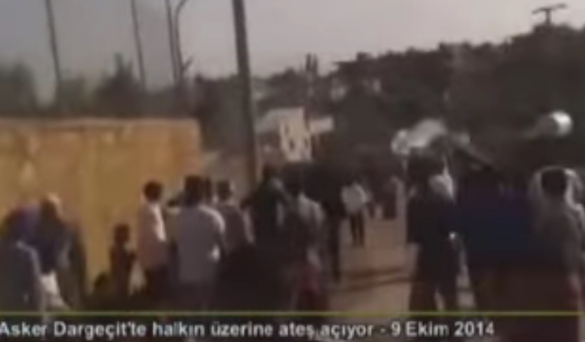«Γαζώνουν» Κούρδους εν ψυχρώ ενώ πηγαίνουν σε κηδεία