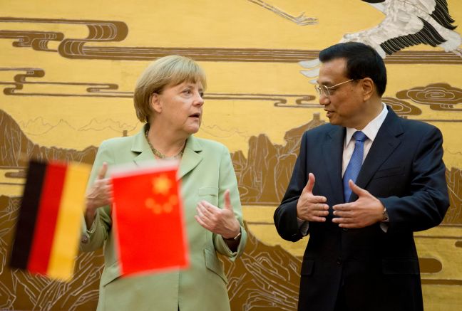 Συνάντηση Μέρκελ με τον Κινέζο πρωθυπουργό στο Βερολίνο