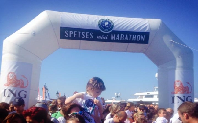 Γεμάτη ενέργεια και ενθουσιασμό η 2η μέρα του Spetses Mini Marathon