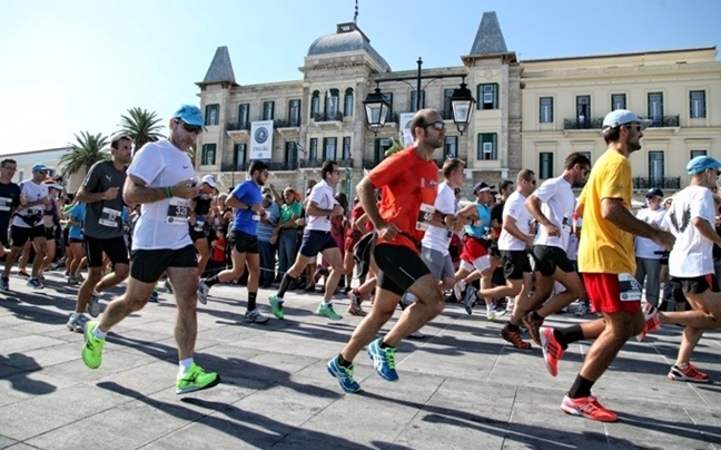Με μεγάλη επιτυχία ολοκληρώθηκε το 4ο Spetses Mini Marathon