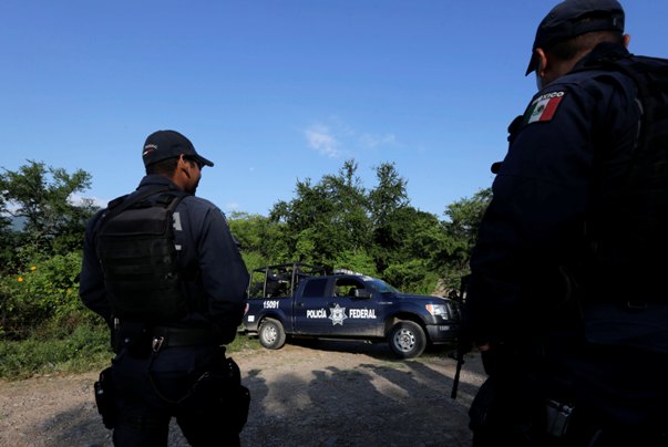 Μάχη αστυνομικών με καρτέλ ναρκωτικών στο Μεξικό