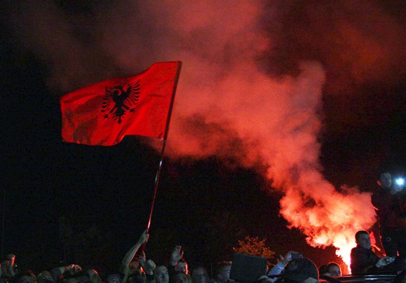 Νέες επιθέσεις σε αλβανικά καταστήματα στη Σερβία