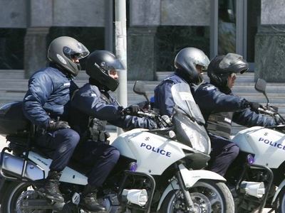 Αστυφύλακας ο βασικός ύποπτος για τη χθεσινή δολοφονία στο Πειραιά