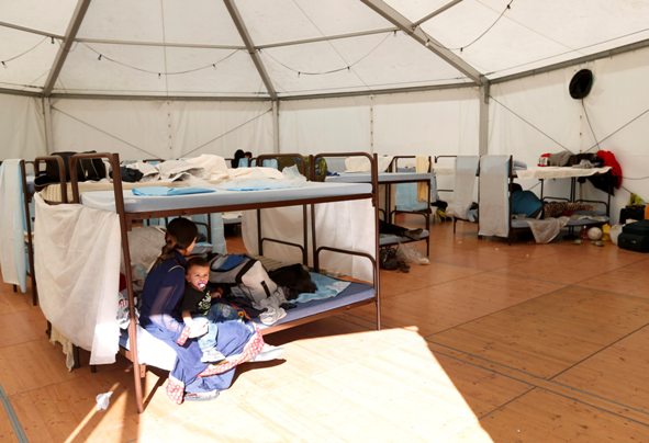 Η Γερμανία επιταχύνει την επανένωση οικογενειών προσφύγων από την Ελλάδα