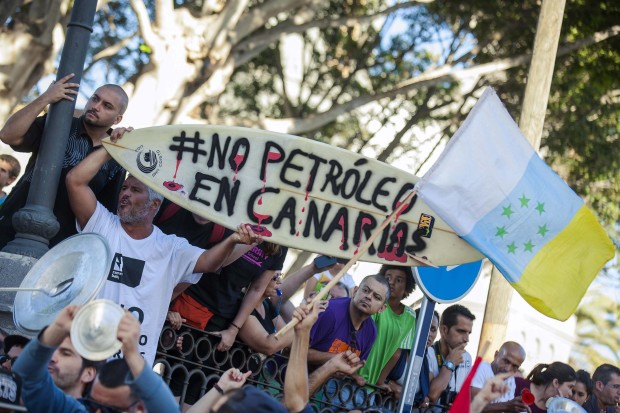Διαδήλωση κατά της εξόρυξης πετρελαίου στα Κανάρια Νησιά