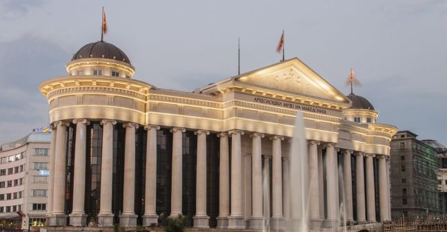 O Μ. Αλέξανδρος και ο Φίλιππος Β’ στα Σκόπια