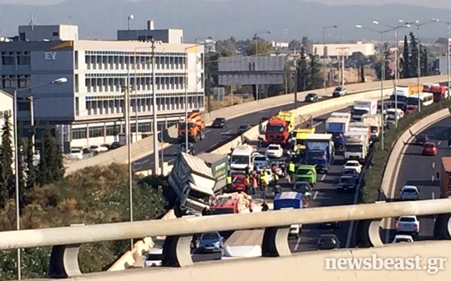 Στο νοσοκομείο ένας ελαφρά τραυματίας από την καραμπόλα