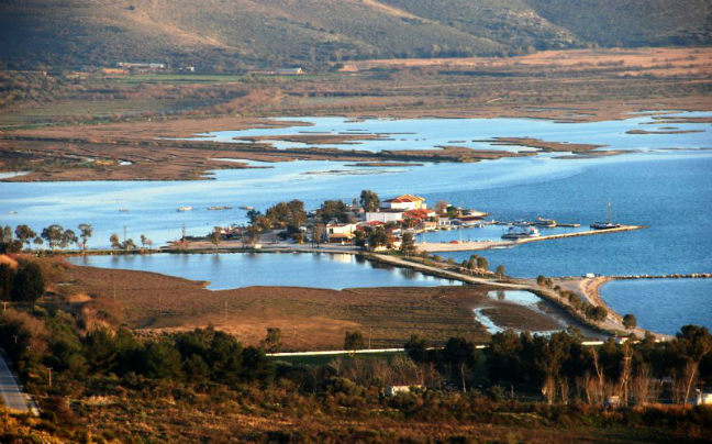 Οι 100 ελληνικοί προορισμοί για φθινόπωρο και για χειμώνα