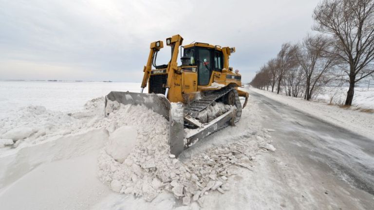 Χιονοπτώσεις προκαλούν προβλήματα στα Βαλκάνια