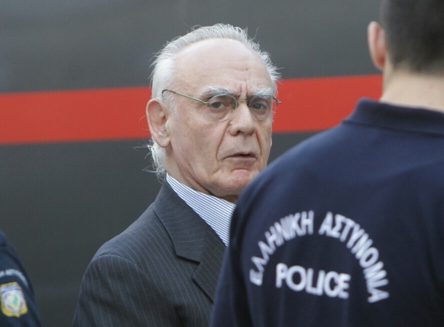 Ο Τσοχατζόπουλος στους 37 κατηγορούμενους για κύκλωμα εκβιαστών