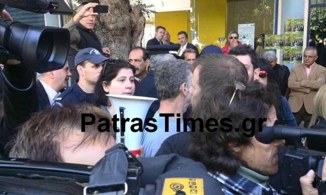 Σχολικοί φύλακες αποδοκίμασαν τον Μανιάτη