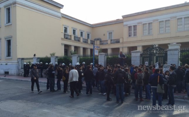 Ολοκληρώθηκε η συνεδρίαση της συγκλήτου του Πανεπιστημίου Αθηνών