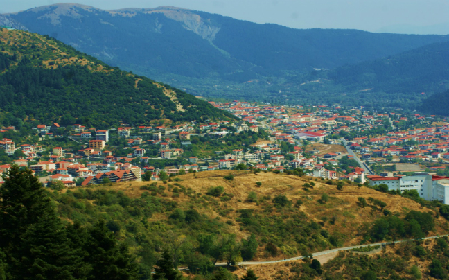 Οι 100 ελληνικοί προορισμοί για φθινόπωρο και για χειμώνα