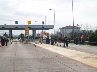 Ανοιχτά τα διόδια στο Άκτιο για έβδομη μέρα