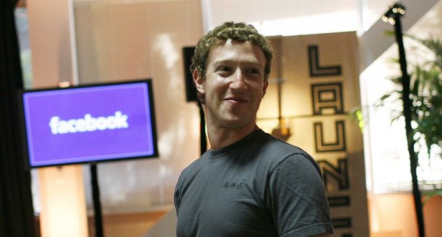 Γιατί ο «κ. Facebook» φορά κάθε μέρα την ίδια μπλούζα