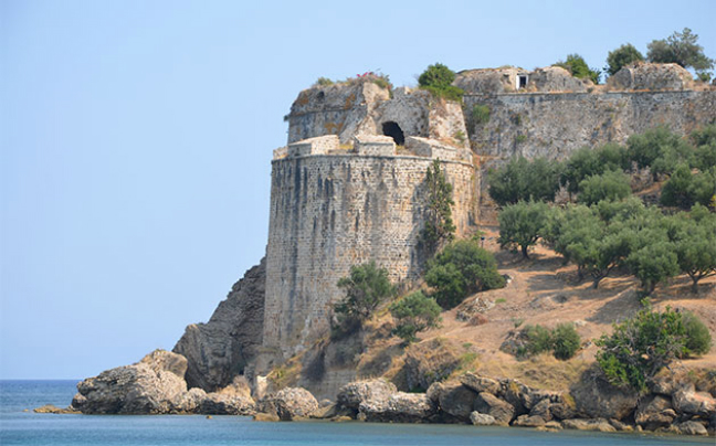 Αποτέλεσμα εικόνας για Κορώνη καστρο