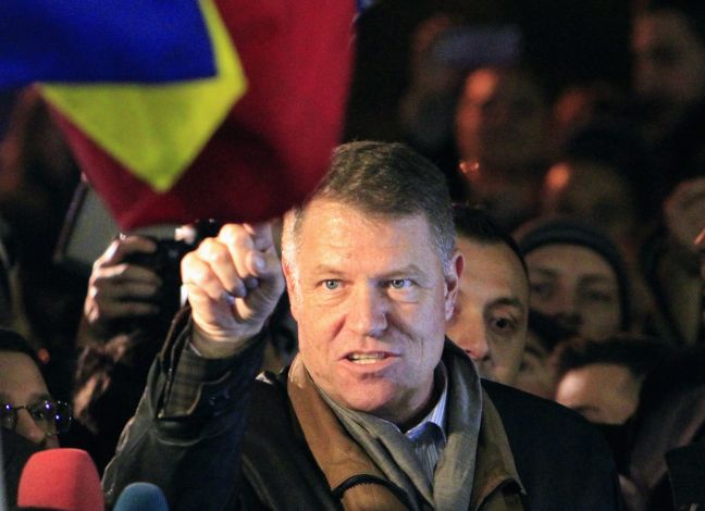 Έσπασε ταμεία η αυτοβιογραφία του προέδρου της Ρουμανίας