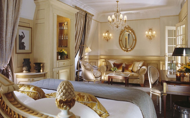 Ένα ιστορικό ξενοδοχείο στην καρδιά του Παρισιού