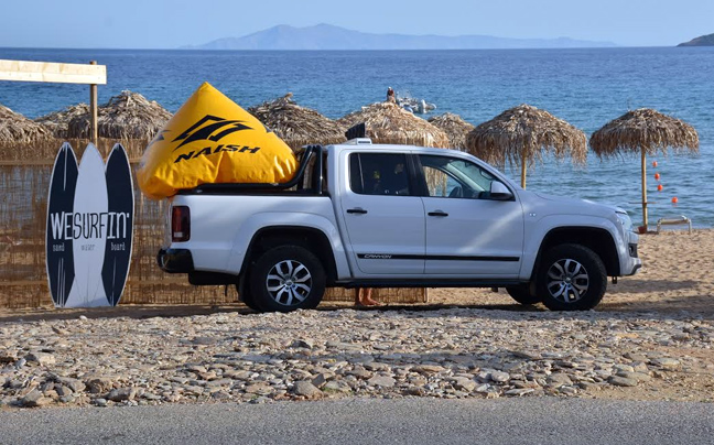 Το Volkswagen Amarok στηρίζει το Windsurf