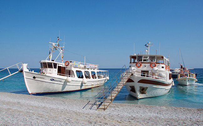 Τα «Ρόδινα Ακρογιάλια» της Σκιάθου και το φυσικό της κάλλος