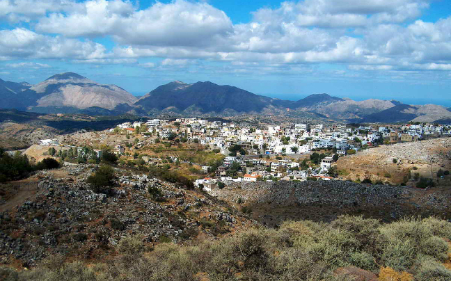 Οι 100 ελληνικοί προορισμοί για φθινόπωρο και για χειμώνα